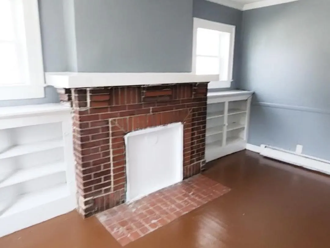 604 Wentworth St — Photo 2