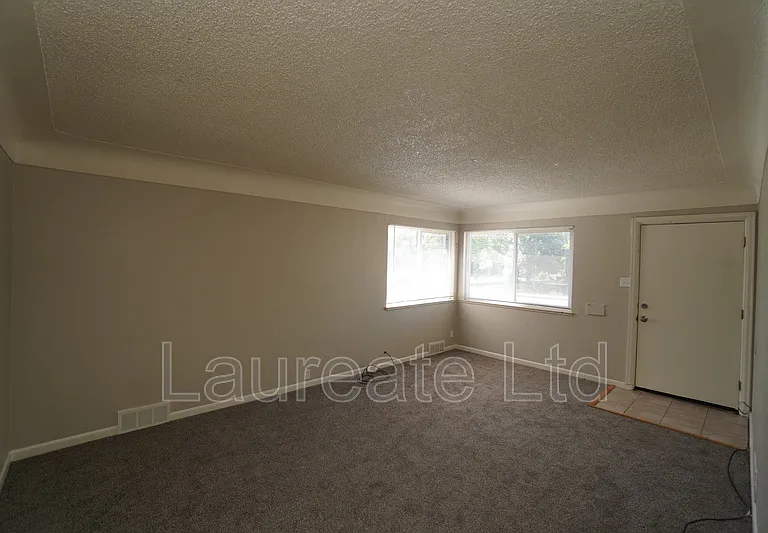4805 W 14th Ave — Photo 4