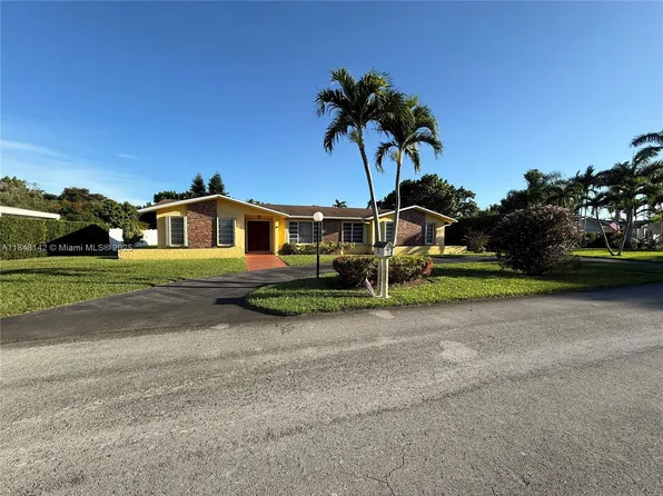 9824 SW 123rd Ter, Miami, FL 33176