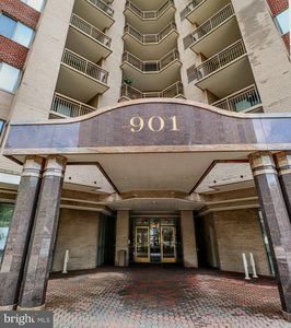 901 N Monroe St APT 209, Arlington, VA, 22201