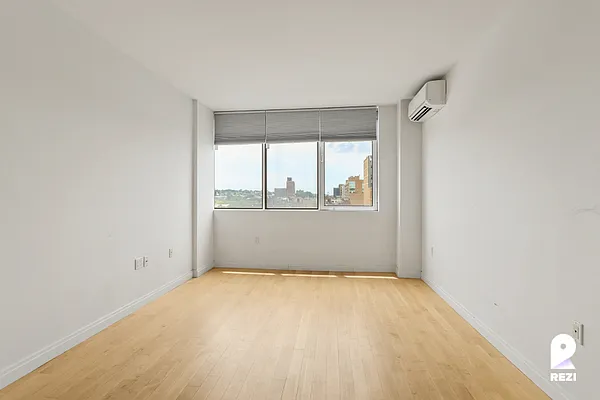 Rented by REZI | media 19