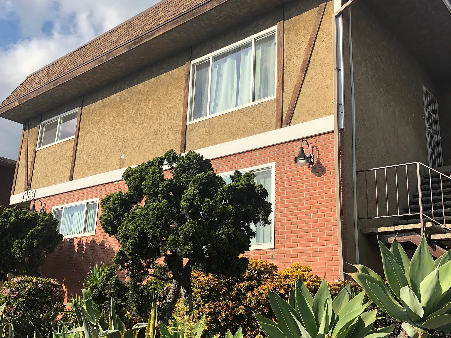 3388 S. Centinela Ave — Photo 1