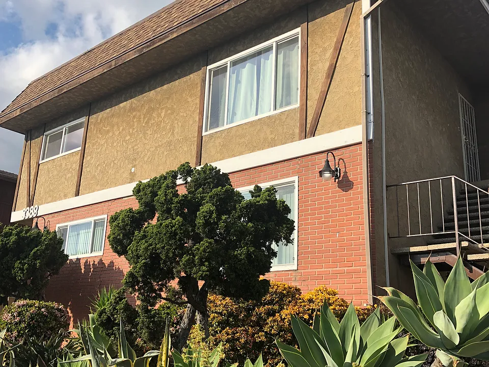 3388 S. Centinela Ave