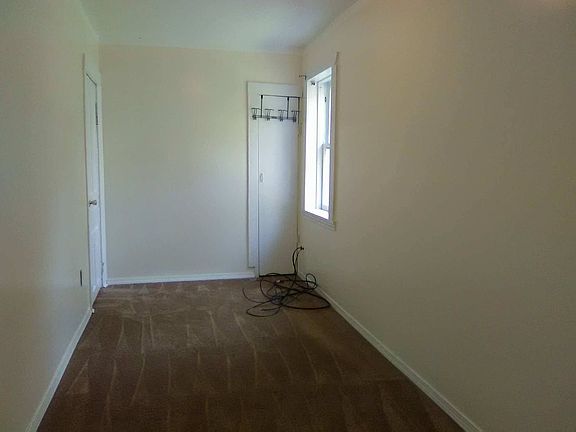 3rd image of 3011 S Arch St