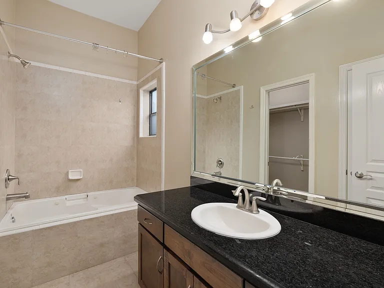 2805 Mimosa St #11 — Photo 9