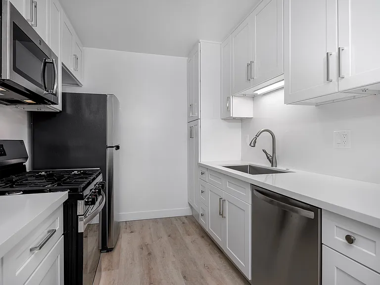 West Brent Apartments — Photo 63