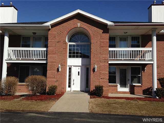 1st image of 8 Appletree Ct