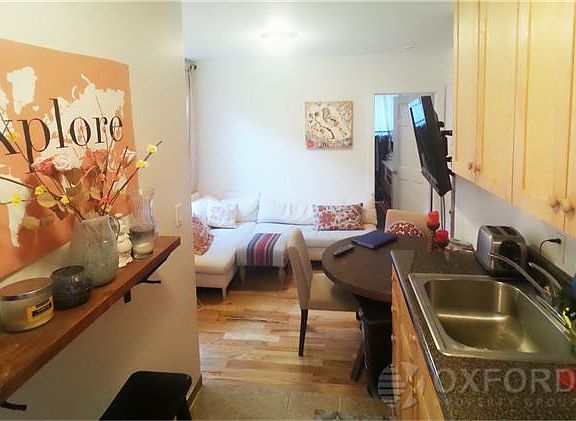 5th image of 111 Macdougal St APT 4