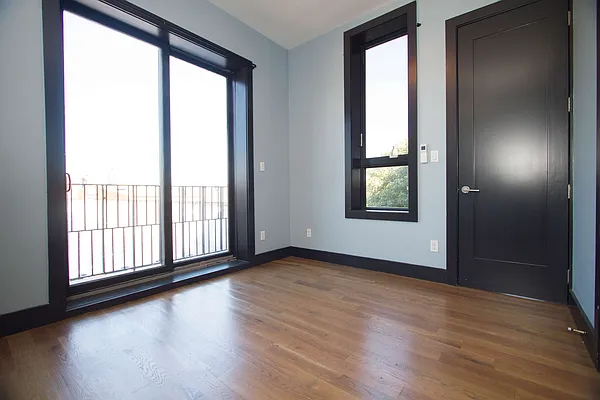 Rented by Nooklyn NYC LLC | media 24