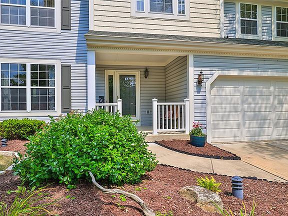 3rd image of 10300 Brentmoor Dr