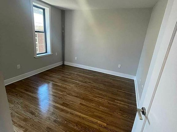 3rd image of 54-06 Skillman Ave #1A