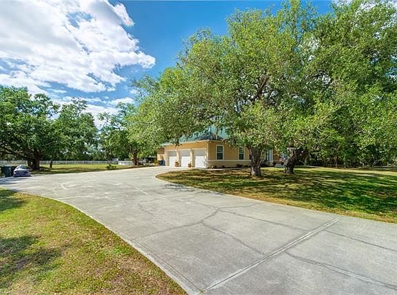 5th image of 3204 River Grove Cir