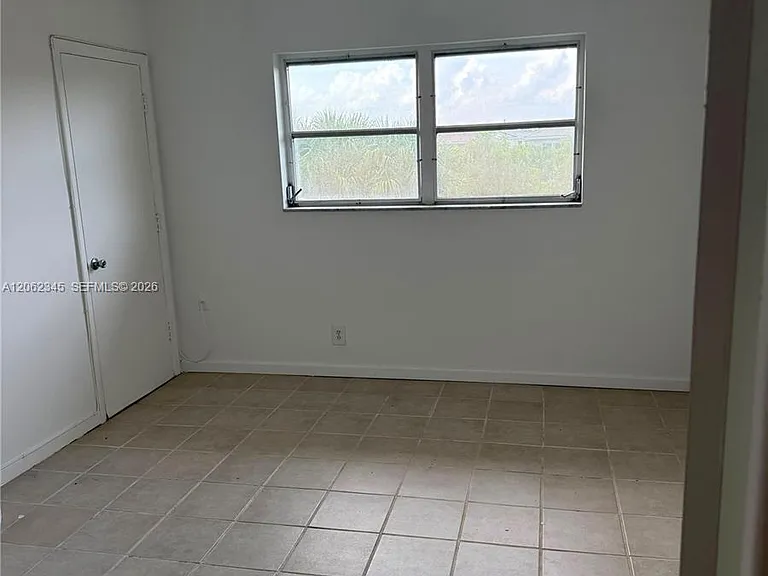 1021 Crystal Lake Dr #304 — Photo 10