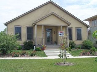 1032 Harris Rd, Grayslake, IL 60030