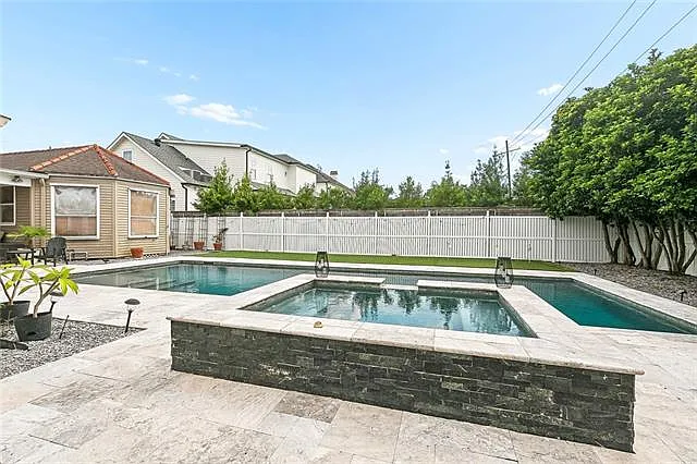 2703 Varden Ave — Photo 15
