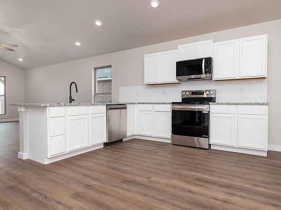 4th image of 3100 Settler Ave