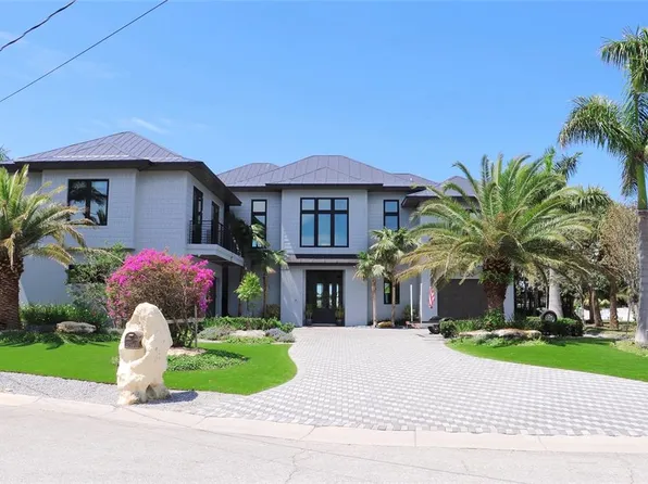 603 Crestwood Ln, Holmes Beach, FL 34217