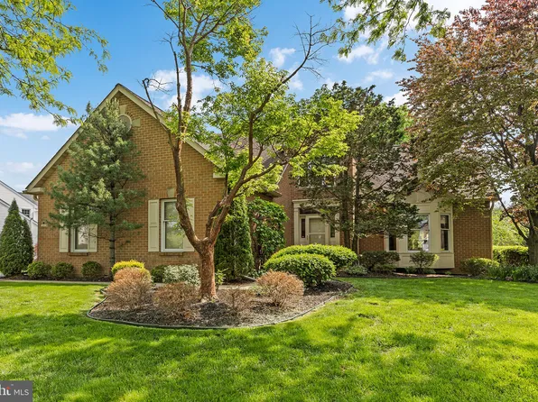 123 Country Club Dr, Lansdale, PA 19446