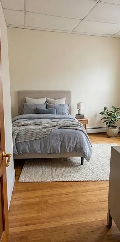 3 bed, 9999 sqft, $3,000 — Photo 4