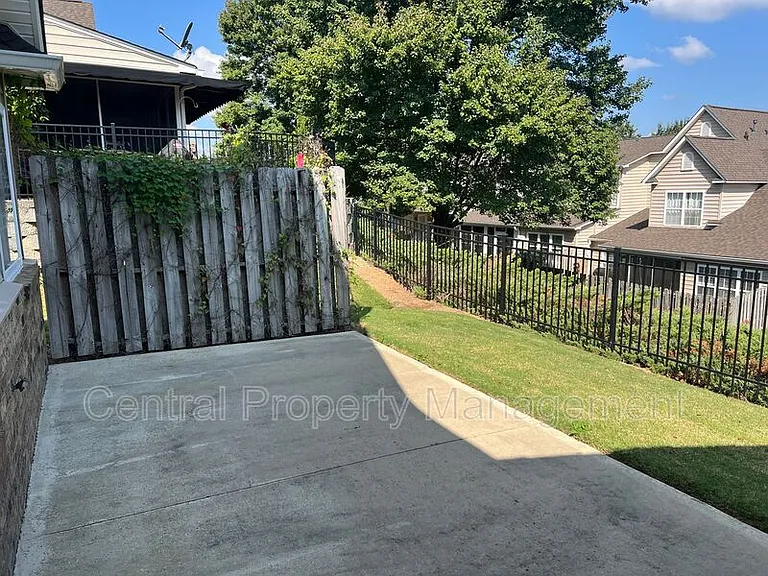 409 Falling Rock Way — Photo 19