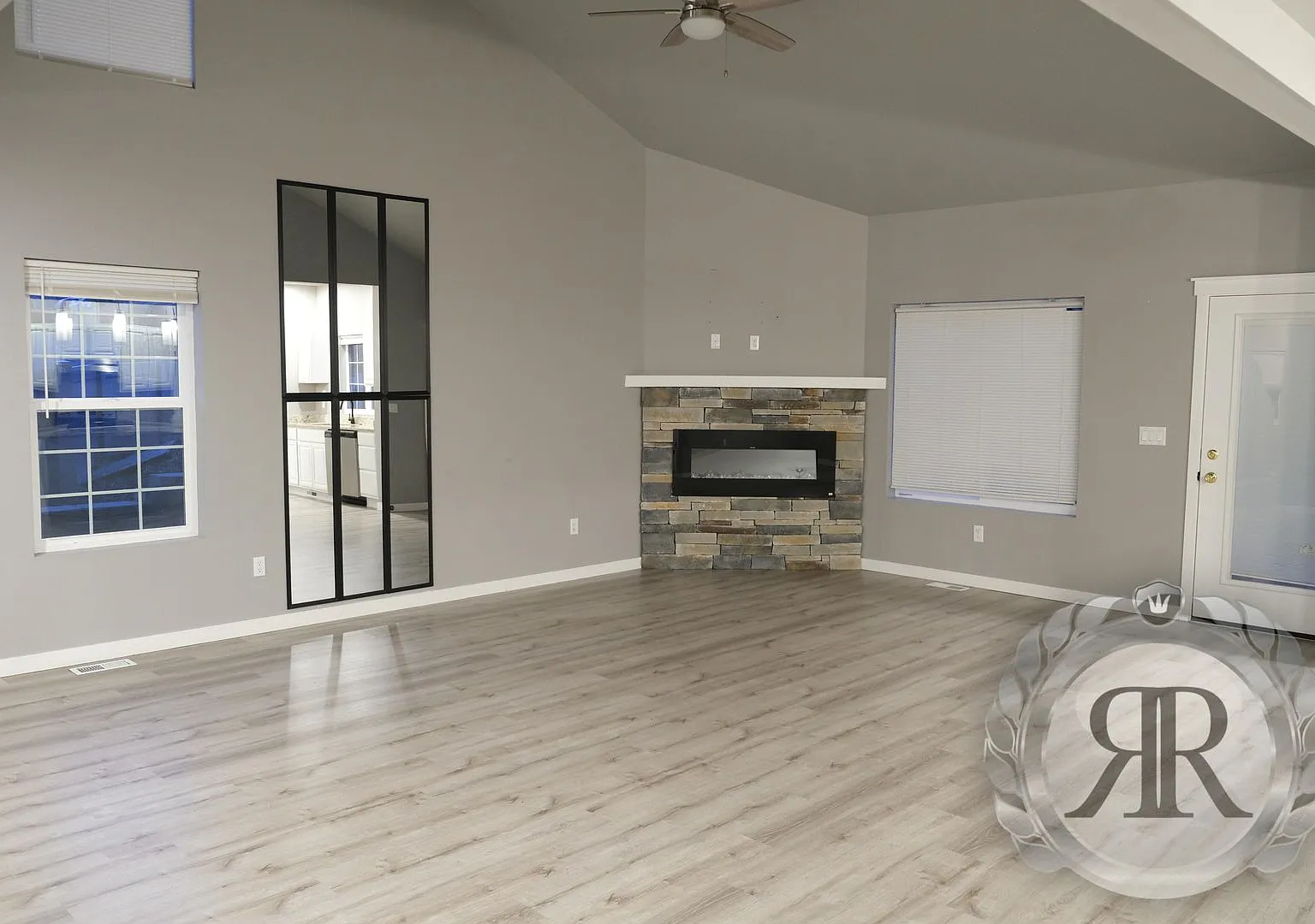 West Valley - 3 Bedroom, 2 1/2 Bath Duplex, 2 Car Garage — Photo 2