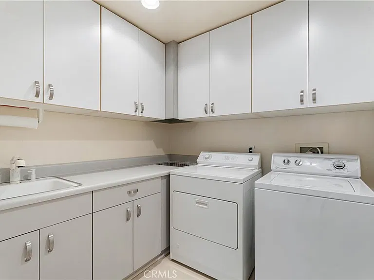 1351 La Mirada St — Photo 11