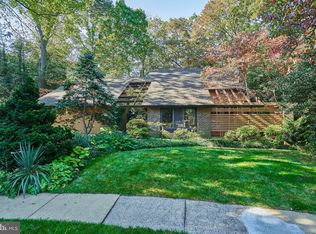 10614 Fiesta Rd, Fairfax, VA 22032