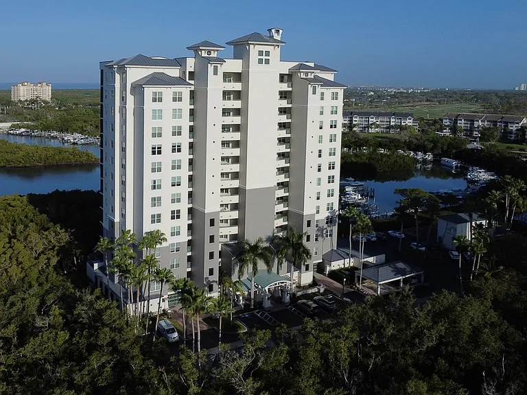 420 Cove Tower Dr #802 — Photo 34
