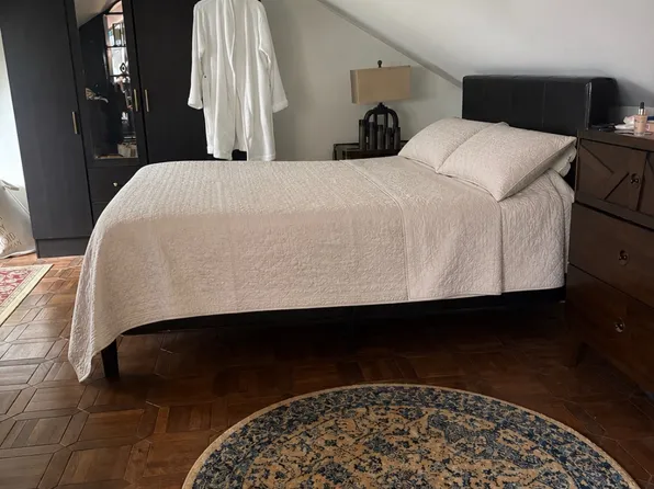 (undisclosed Address), Albany, NY 12211