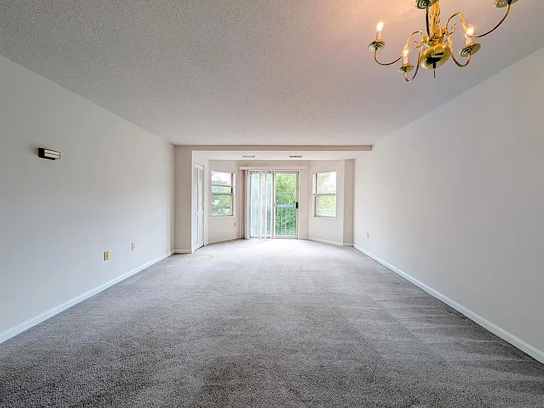 155 Beacon St #3 — Photo 3