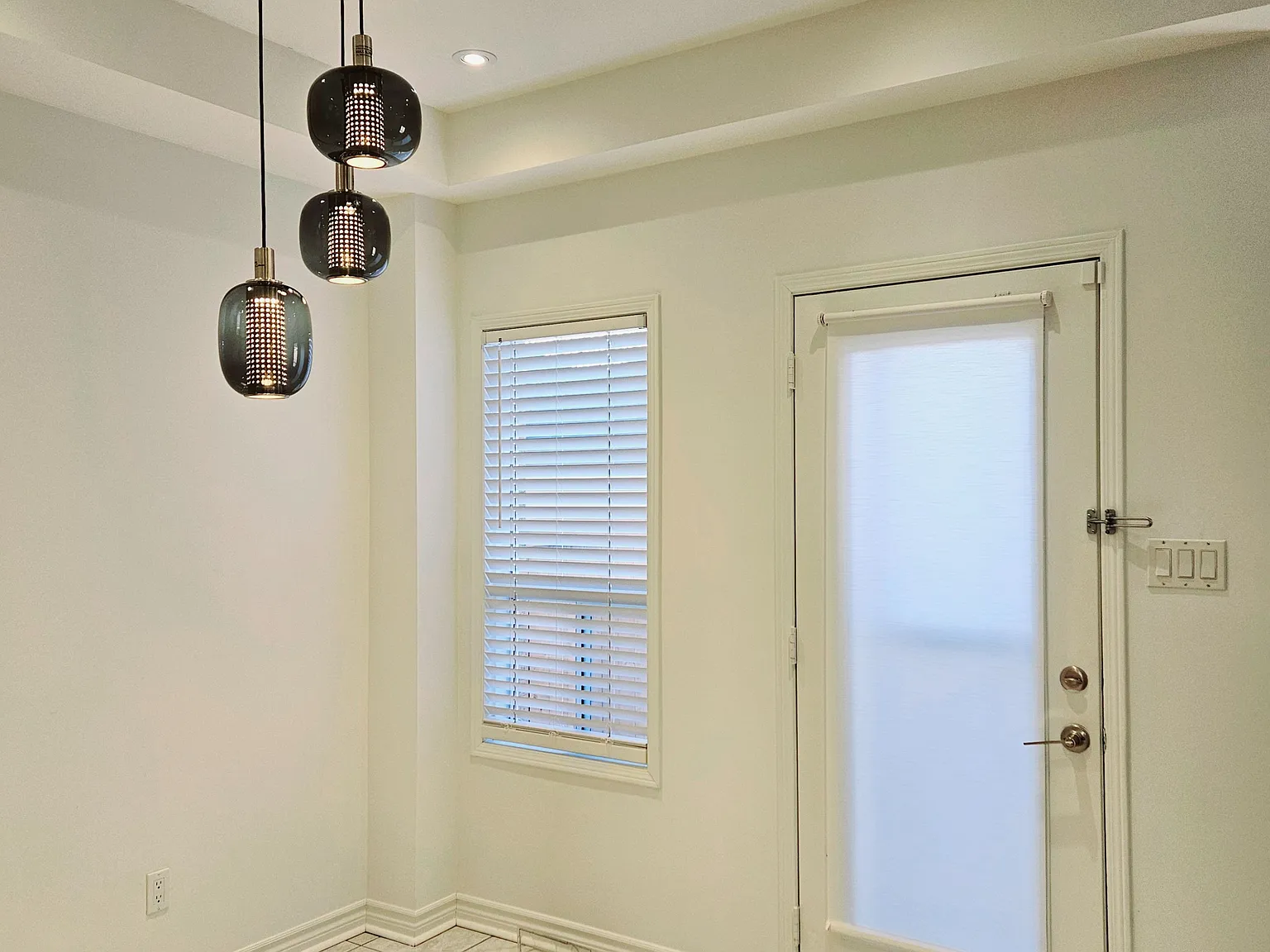 3 bed, $3,400 — Photo 3