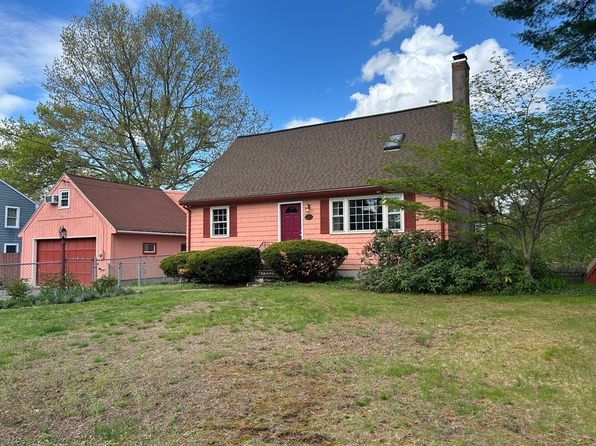 30 Crimson Rd, Billerica, MA 01821