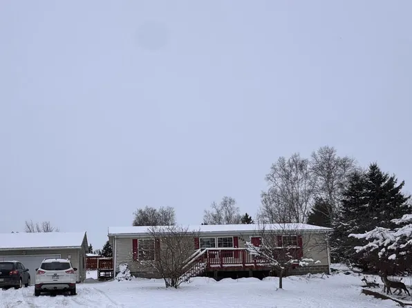 516 Main St W, Hinckley, MN 55037