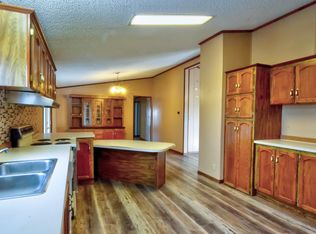 405 S S Pne, Presho, SD 57568