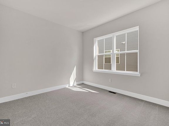 4th image of 29023 Eastmeadow Rd