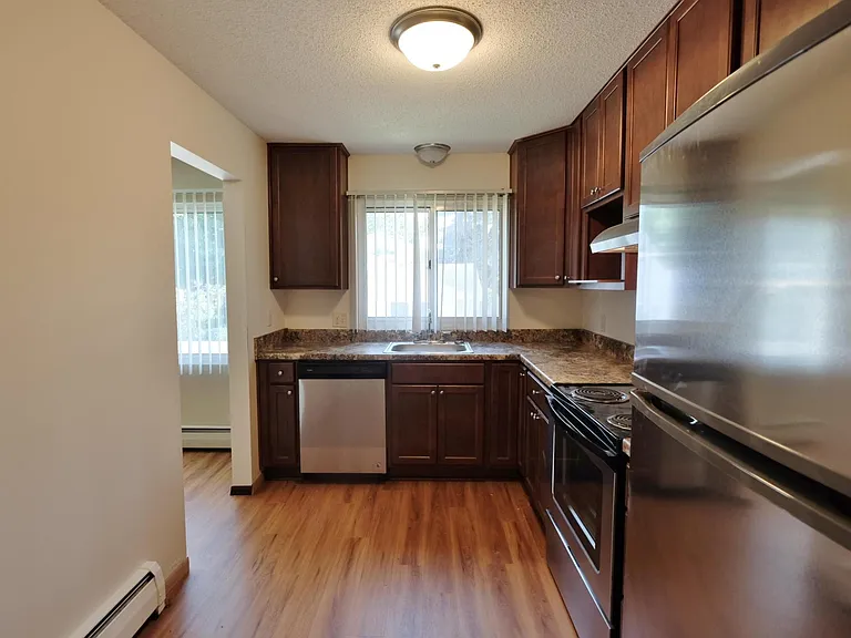 St. Clair Commons — Photo 18