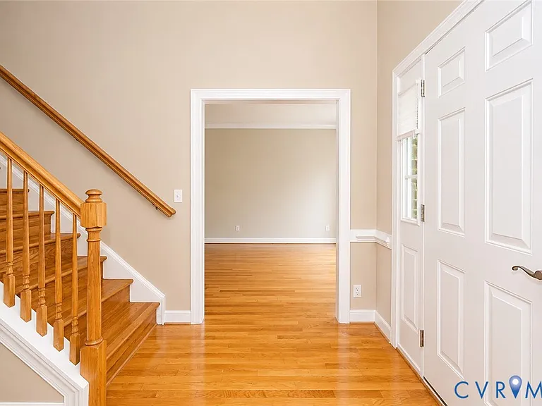 11320 Sadler Oaks Dr — Photo 8