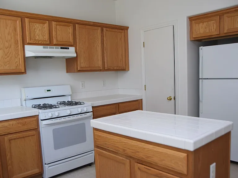 9493 Grove Ridge Ave — Photo 13