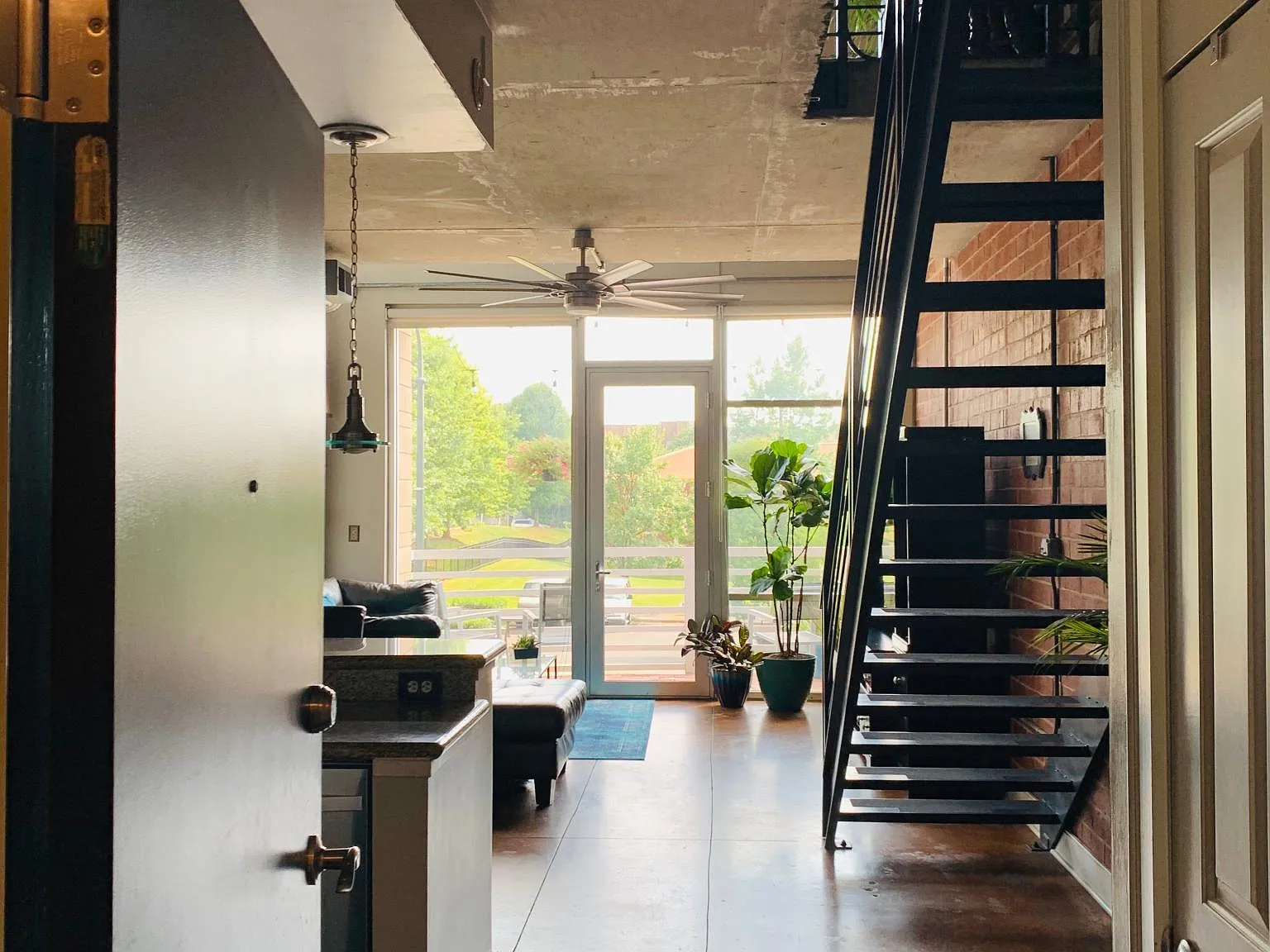 710 W Trade St — Photo 2