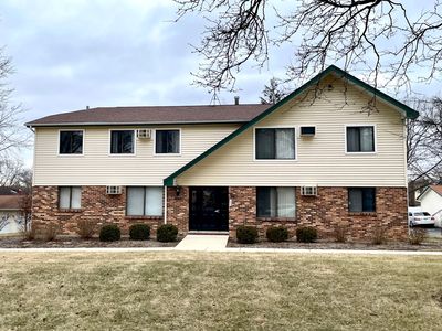 8332 Oak Leaf Dr APT 1603, Woodridge, IL, 60517