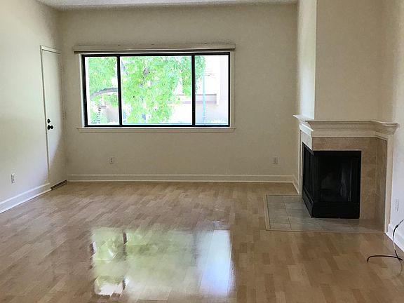 3rd image of 4681 Albany Cir APT 104