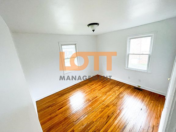 4th image of 104 Monaview Cir #A