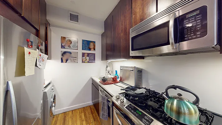 Rented by Bond New York | media 11