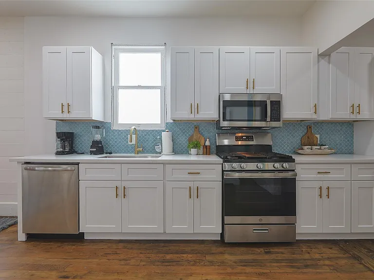 2912 Avenue R — Photo 10