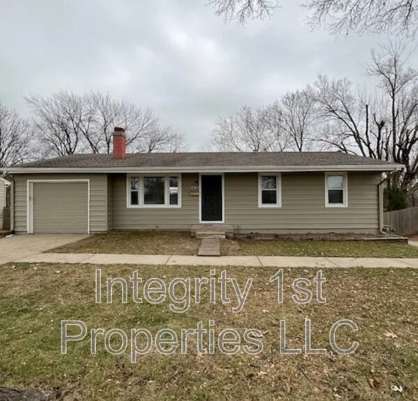 6305 N Highland Ave — Photo 1
