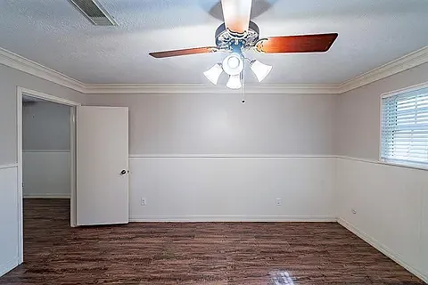 10503 Greencreek Dr — Photo 13
