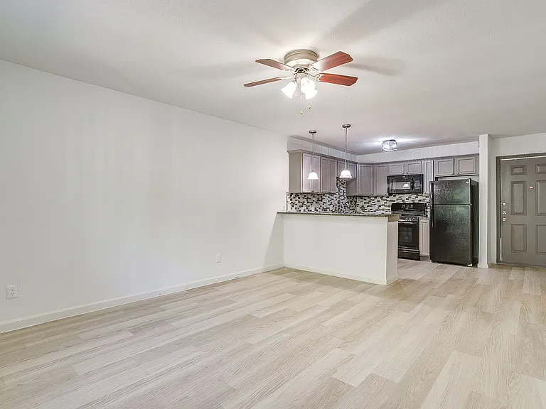 The Heights 76107 — Photo 22
