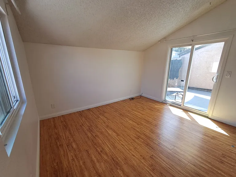 7881 Newman Ave #C — Photo 13