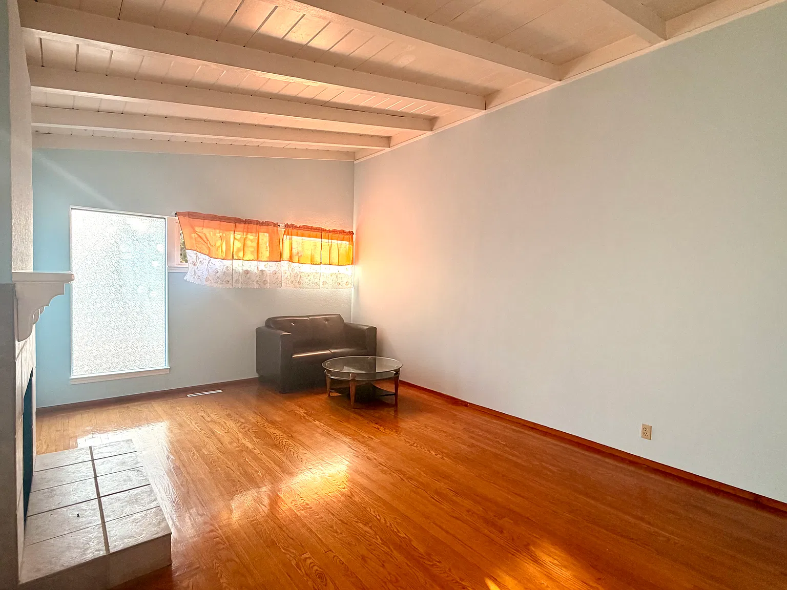 3 bed, 1464 sqft, $4,000 — Photo 4
