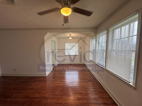 3rd image of 623 E Pkwy S #623